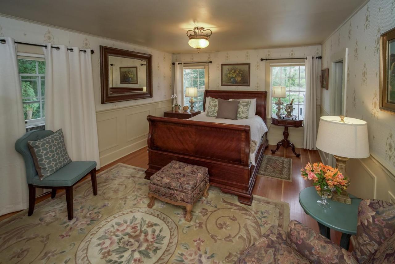 Warm Springs Inn & Winery Sunnyslope ภายนอก รูปภาพ