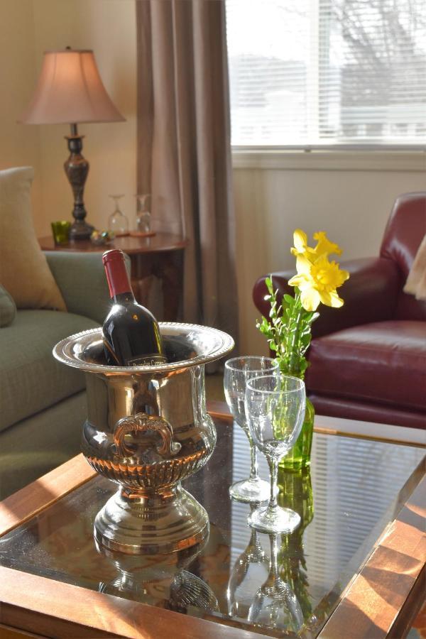 Warm Springs Inn & Winery Sunnyslope ภายนอก รูปภาพ