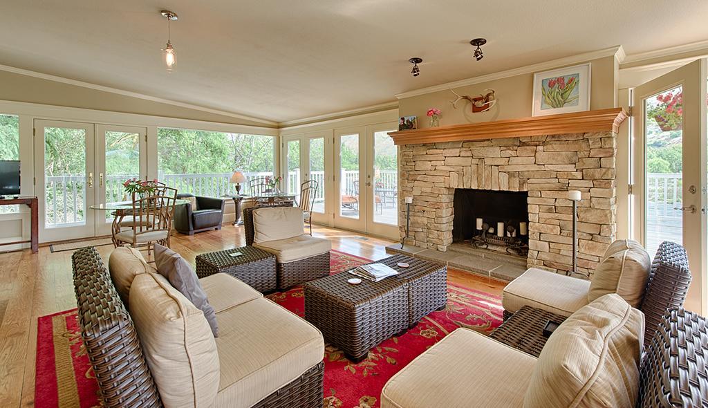 Warm Springs Inn & Winery Sunnyslope ภายนอก รูปภาพ