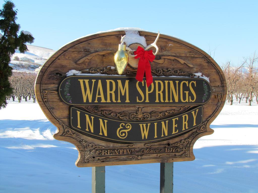 Warm Springs Inn & Winery Sunnyslope ภายนอก รูปภาพ