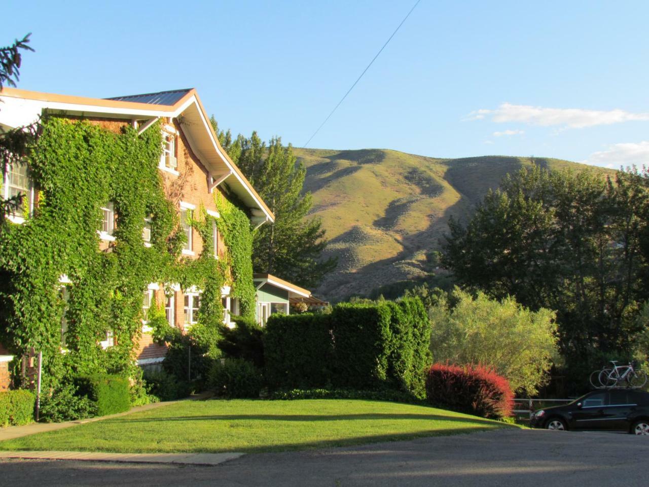 Warm Springs Inn & Winery Sunnyslope ภายนอก รูปภาพ