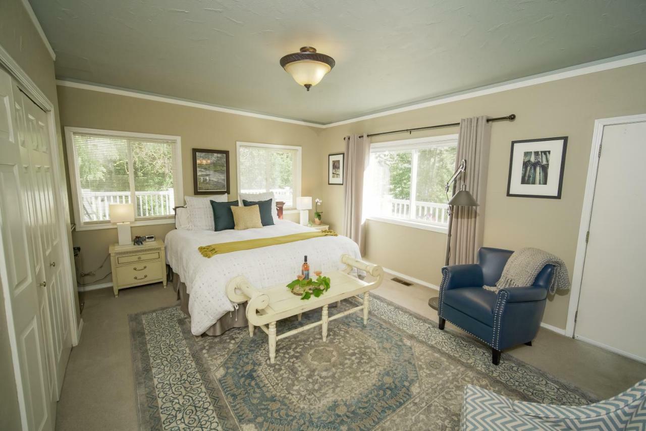 Warm Springs Inn & Winery Sunnyslope ภายนอก รูปภาพ